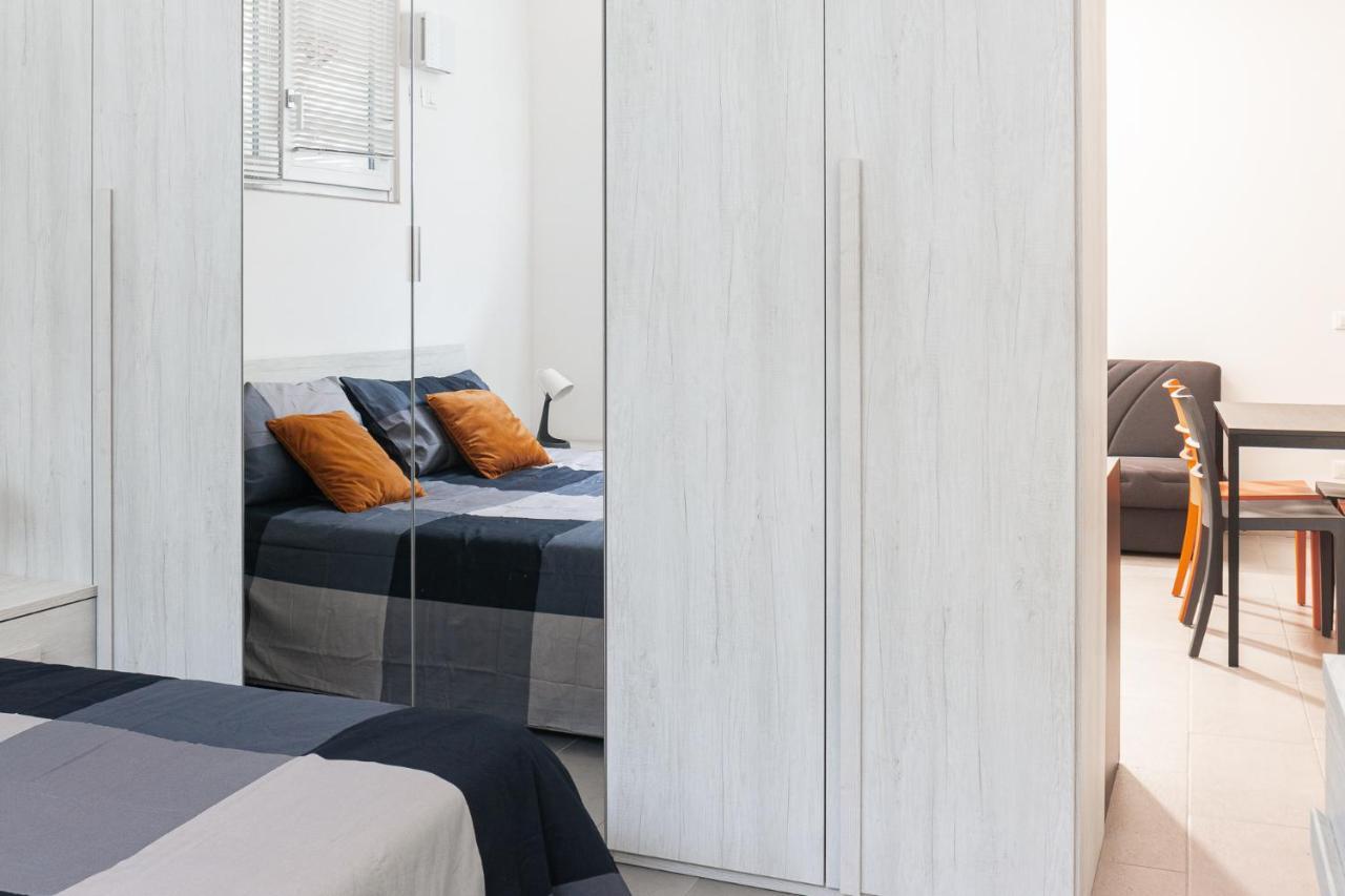 Staurenghi Red Apartment Varese Ngoại thất bức ảnh