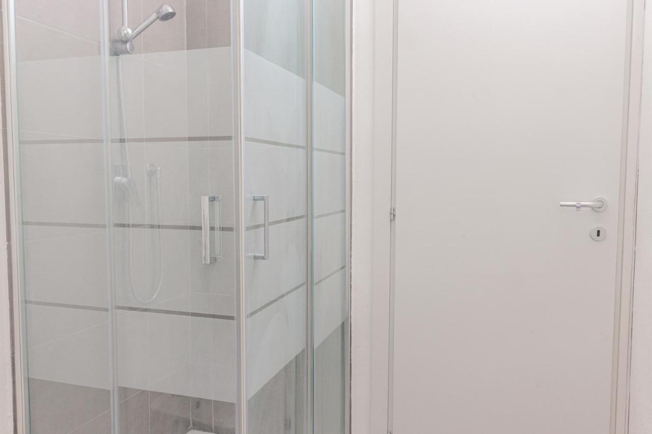 Staurenghi Red Apartment Varese Ngoại thất bức ảnh